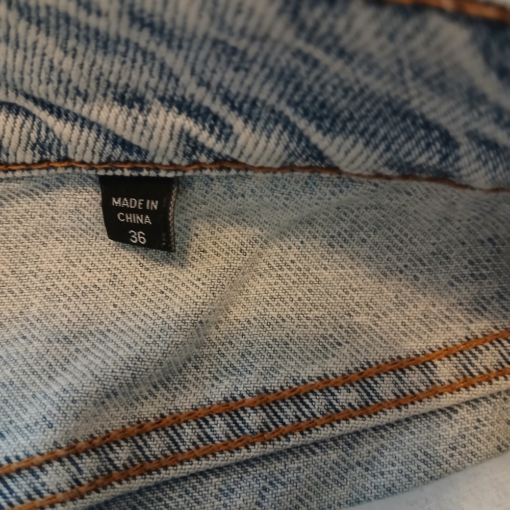 Light Blue Denim Jeans - Picture 5 of 7